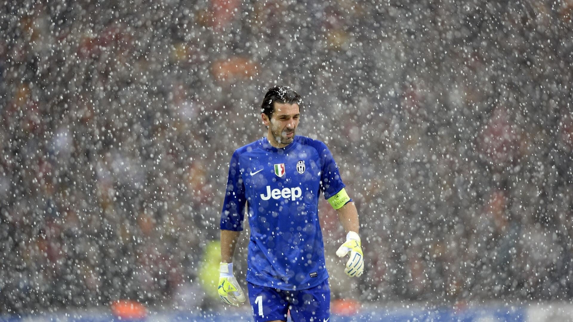 世界杯:决赛前瞻 梅西与姆巴佩金球之争拉到最高舞台